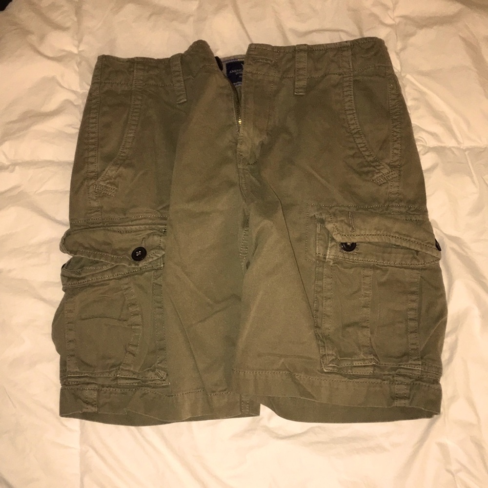 American Eagle cargo shorts